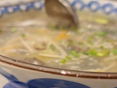 -新丁香海鲜主题餐厅(现代花园店)