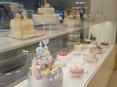 -好利来(上海长宁龙之梦店)