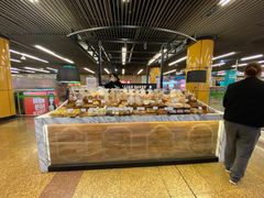 面包甜点陈列柜-莉蓮蛋挞(静安寺店)