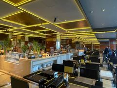 -大中华希尔顿酒店-念自助餐·嗨啤·小龙虾