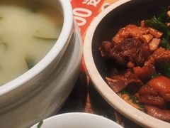-爱碗亭·鲜炒湖南菜(壹城中心店)