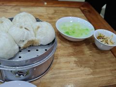 -胡成记口蘑龙眼包子(盐道街店)