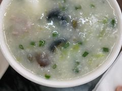 皮蛋瘦肉粥-穗银肠粉店(东川路店)