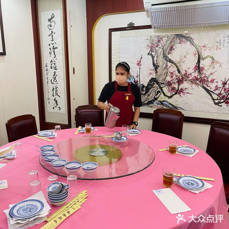 澳门探店｜鱼翅界老店50年天九皇翅西南饭店