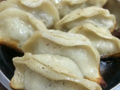 -黄阿姨锅贴大王(万航渡路店)