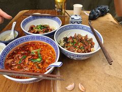 -沪西老弄堂面馆(定西路店)