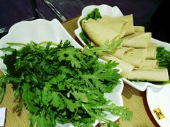 茼蒿and油豆皮-潮牛鲜天下(小店富康店)