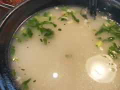 -万红路羊汤烧饼店(将台路店)