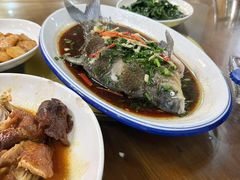 -芦茨金富饭庄·25年老字号·专做稻草鸡