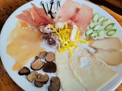 -桥香园过桥米线(国贸店)