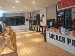 -易学羽毛球培训中心(上海同济医院新村路店)
