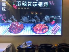 -陈仓老街美食天地