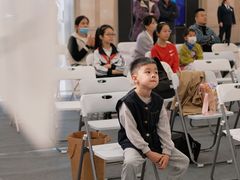 -梅龙镇广场