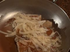 帕玛森小米渣-毛辣果·酸