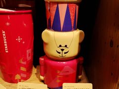 零售区-星巴克臻选(广州沙面店)