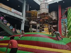 -蒙特利亲子乐园