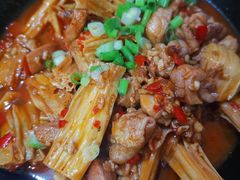 茶树菇炒肉-江南古镇味道·私房菜