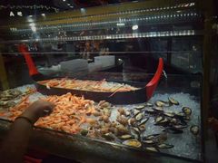 -四海一家自助餐(益田假日广场店)