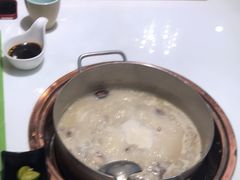 -洪氏嗨捞·猪肚鸡火锅(阳光天地店)