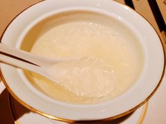 金丝燕冰花炖-荣轩(新荣记环球金融中心店)