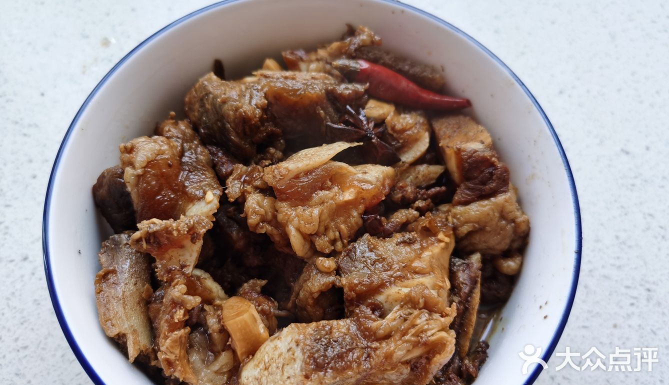 土豆烧牛肉，这道菜又营养又美味，五一必备大菜哦