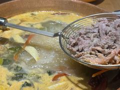 -洱火云南酸菜牛肉火锅(石景山当代商城店)