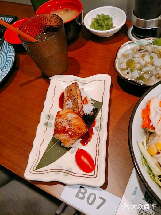 魔丼屋(日月光店)鹅肝寿司图片
