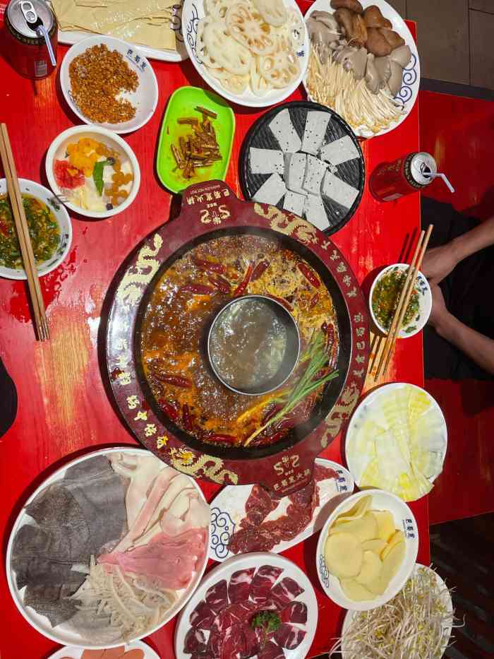 巴蜀崽火锅(锦华万达总店)-"来成都这么多年终于吃到了目前为止最最最