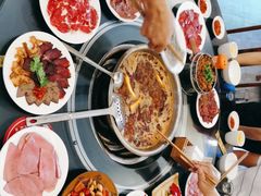 -周老三跷脚牛肉·全牛火锅(非遗传承店)