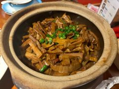 -魏铭鱼头捞饭(晋阳路店)