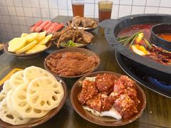 -黄潇洒老火锅(九眼桥宏济巷店)