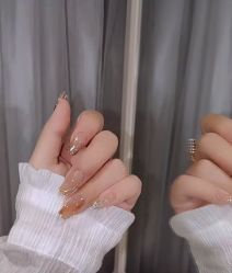 -IDO美甲美睫
