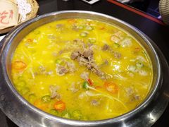 酸汤肥牛-老牌坊鲁菜名店(美莲广场店)