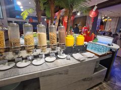 -飨食汇全日制餐厅·昆山皇冠假日酒店(九方店)