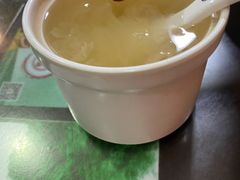 银耳莲子汤-龙老五汤店(站前西路店)