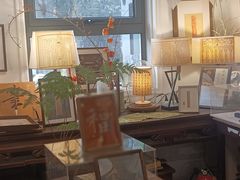 -邊城書店