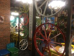 -小小河边鱼(天润城店)