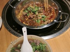 -大众跷脚牛肉馆·非遗传承单位(峨眉山店)