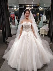 -艾米丽婚纱礼服