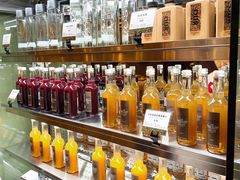 零售区-OUR Bakery(SKP-S店)