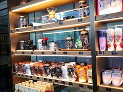 零售区-星巴克(北京西大望路温特莱店)