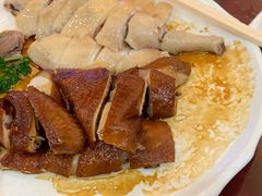 白切鸡豉油鸡双拼-东江海鲜酒家(艺都分店)