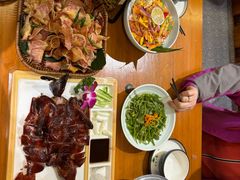 -老滇山寨•云南特色菜•地方菜•民族风情歌舞表演(金碧店)