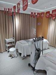 -康美贞·痘肌养护管理中心
