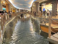 -吾悦广场(南京鼓楼店)