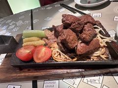 -穹六人间 people 6(岳阳路店)