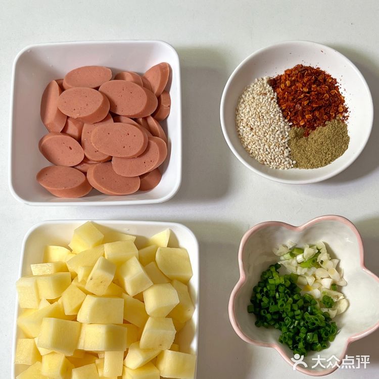 比烧烤还好吃！做法简单！孜然火腿土豆丁！