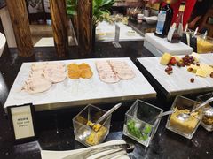 -OPEN開全日自助餐厅·西餐·海鲜(佛山希尔顿酒店)