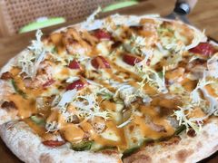 -Dragon Pizza•圆脸龙披萨·牛排餐厅