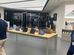 -华为授权体验店(中山公园来福士)